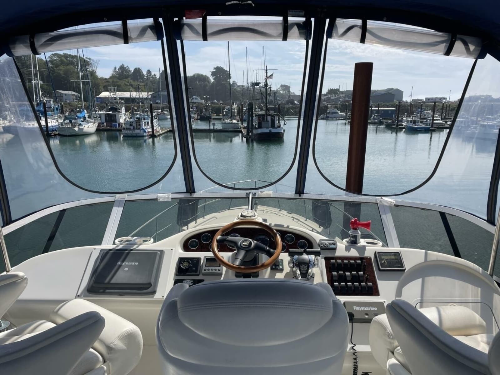 2000 Sea Ray 400 Sedan Bridge - Photo 21
