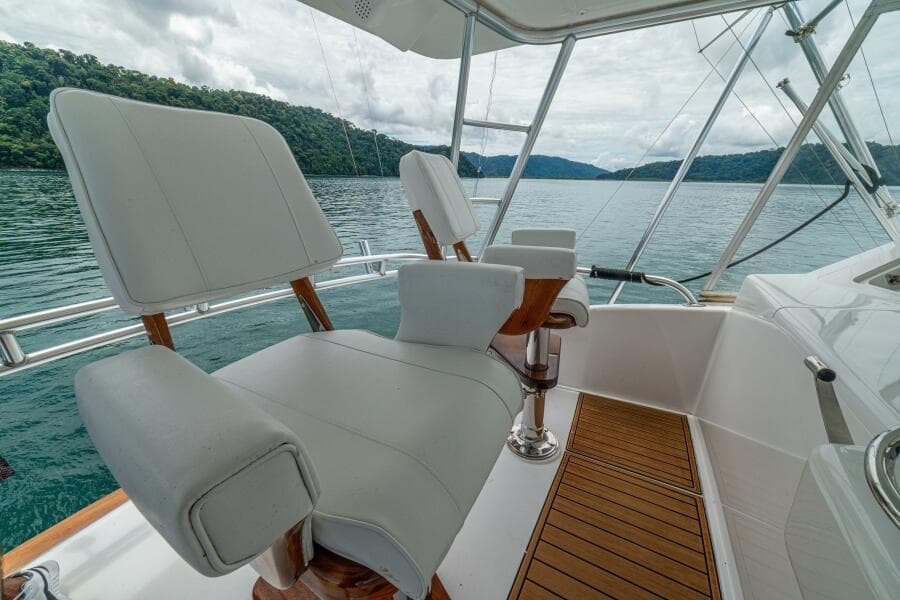 2004 Viking 61 Convertible "Mariah Jean"