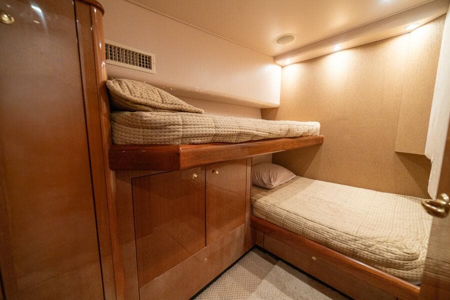 2004 Viking 61 Convertible "Mariah Jean"