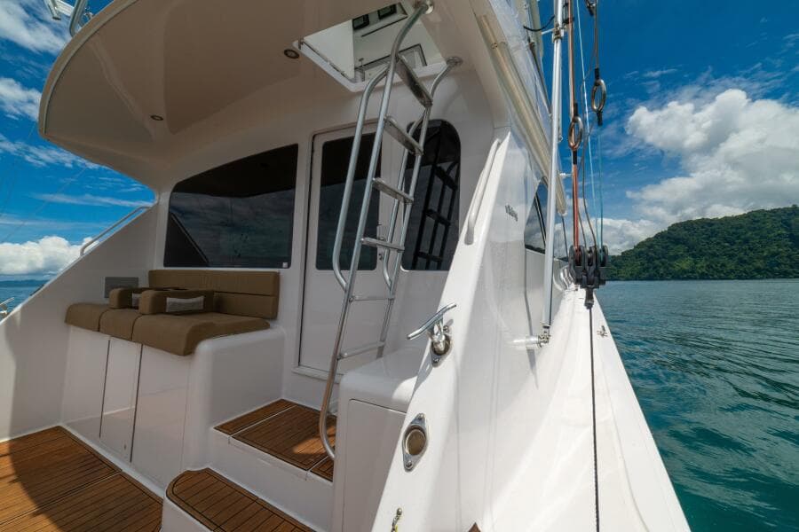 2004 Viking 61 Convertible "Mariah Jean"