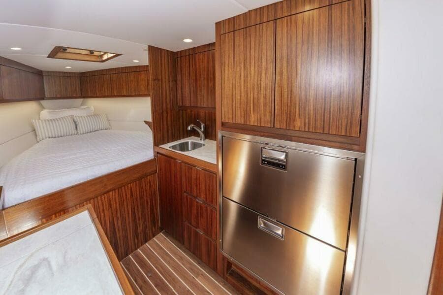 9527b1e7 8e19 4b4e 87fe B2558d5a4daa