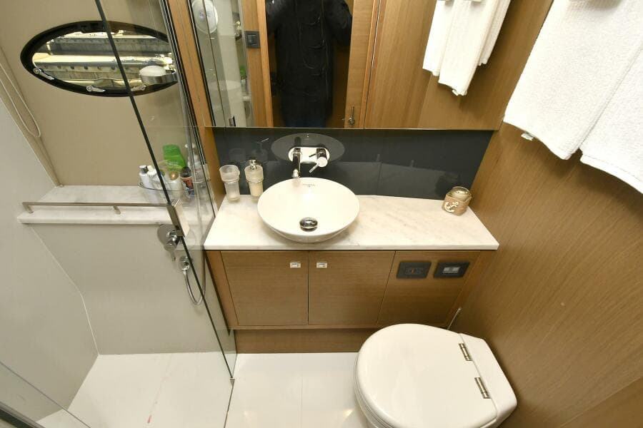 2016 Princess 52 Flybridge