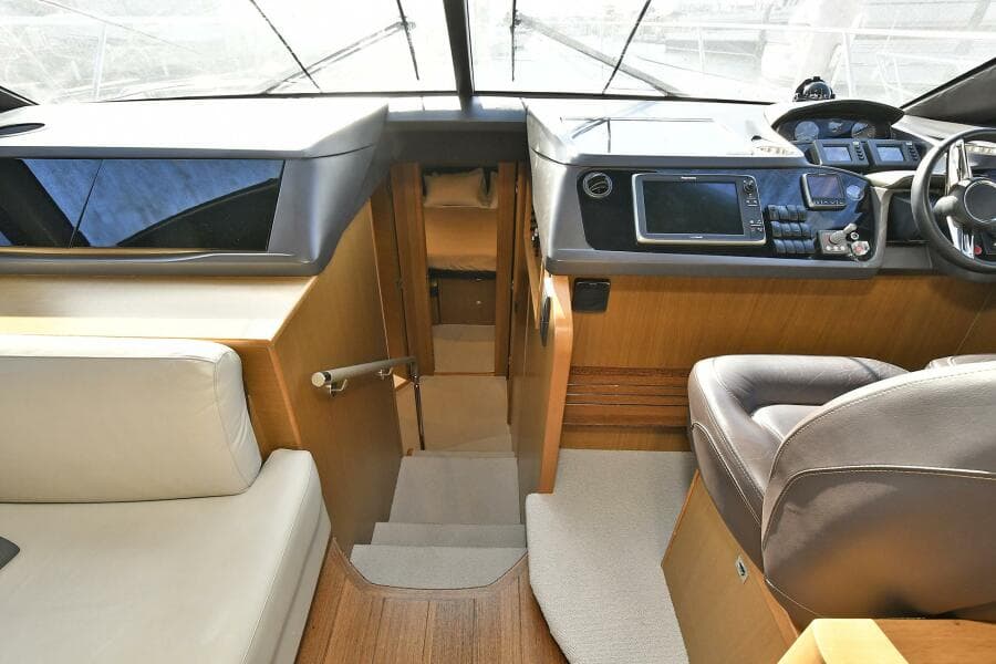2016 Princess 52 Flybridge
