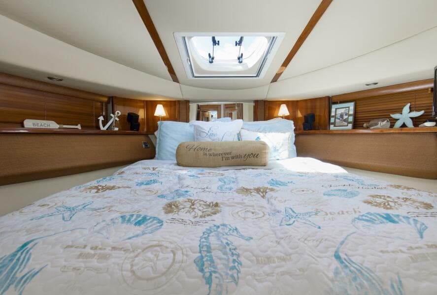 2007 52 Sea Ray Sedan Bridge Reel Destiny VIP Stateroom