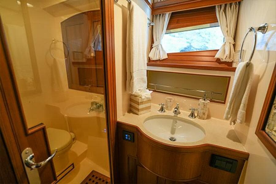 2015 Marlow Explorer 80E-CB