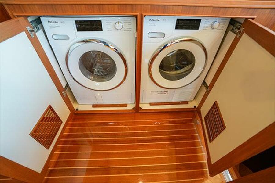 2015 Marlow Explorer 80E-CB