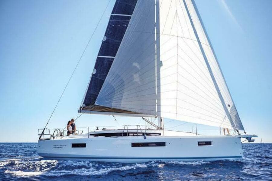 2020 Sun Odyssey 410