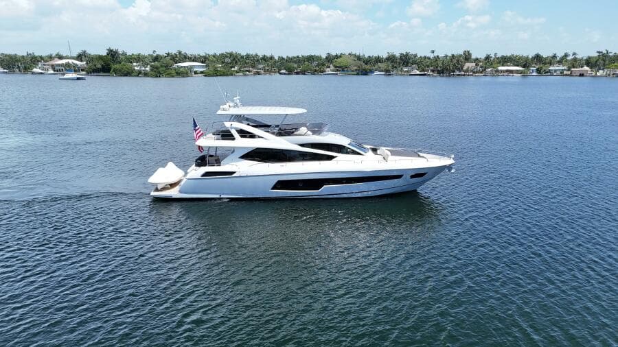 2017 Sunseeker 75 Yacht