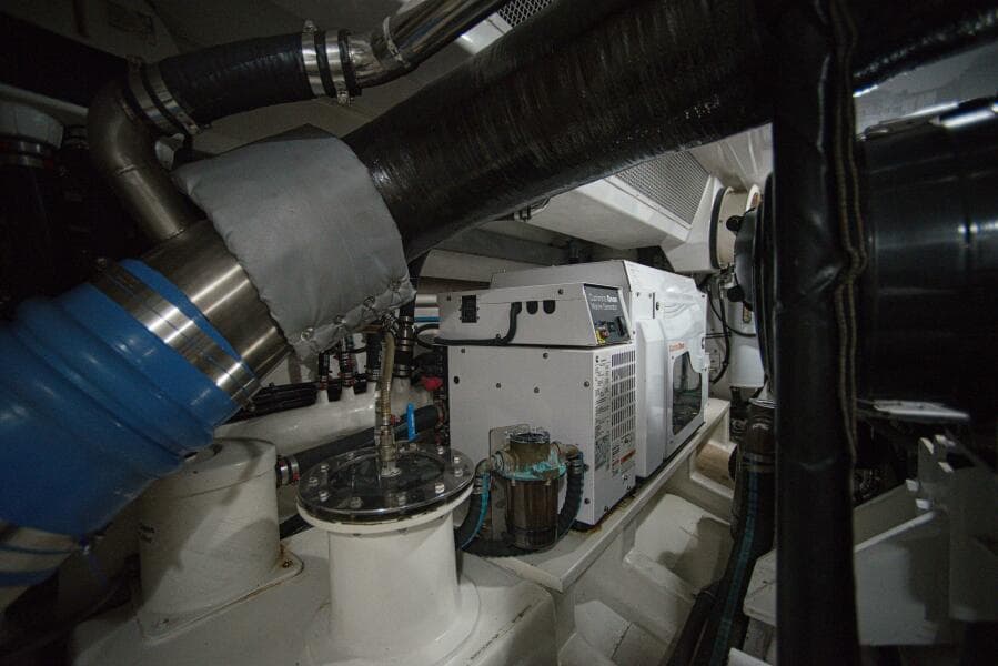 2011 Marlow Explorer 70E