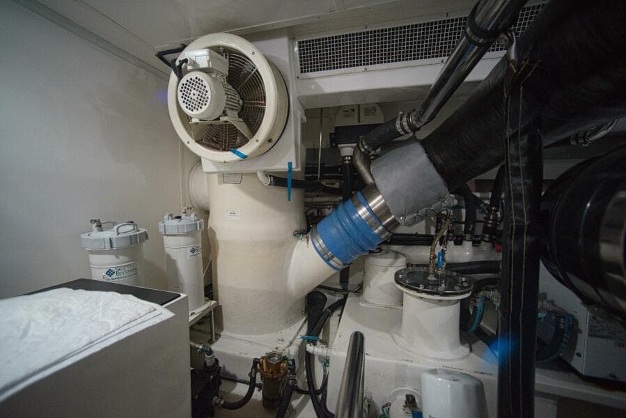 2011 Marlow Explorer 70E