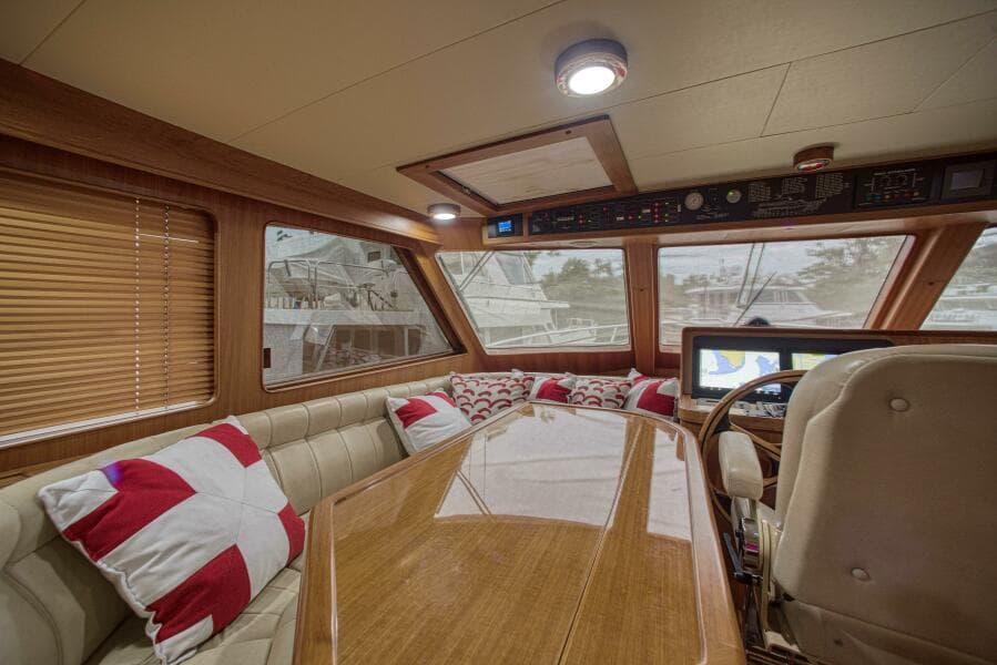 2011 Marlow Explorer 70E