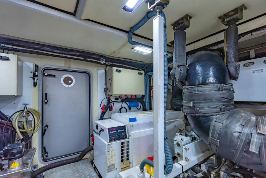 2006 Princess Yachts 