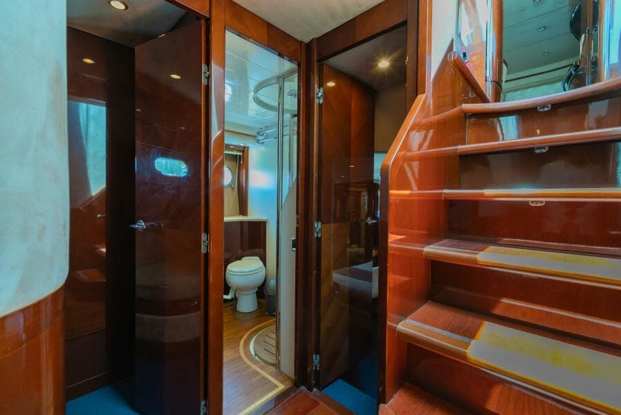 2006 Princess Yachts 