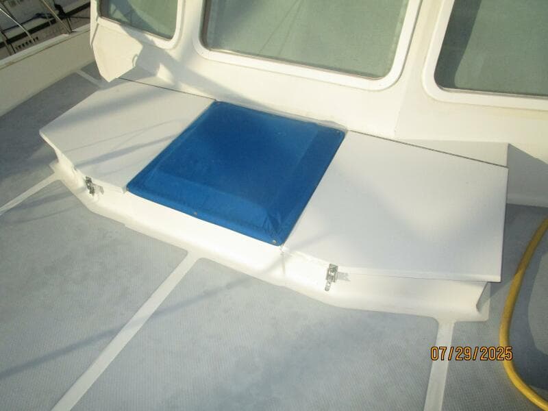 44' DeFever foredeck storage lockers