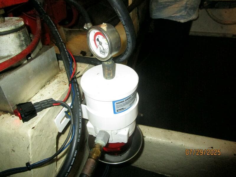 44' DeFever port Racor fuel filter