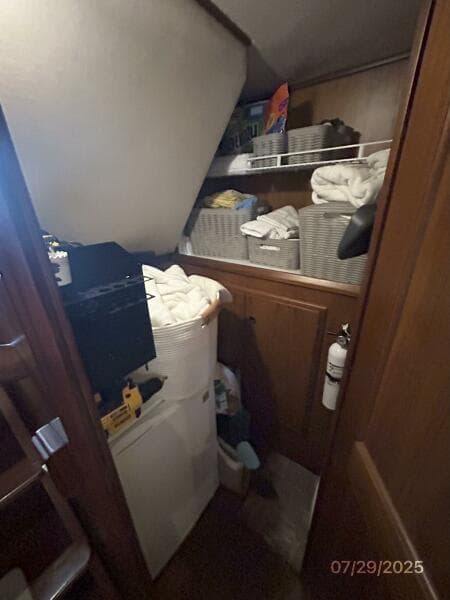 44' DeFever master stateroom walk-in closet