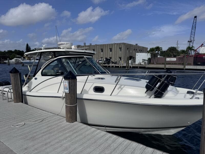 2007 Pursuit 335 Offshore