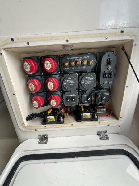 2007 Pursuit 335 Offshore