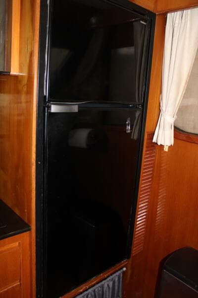 50 ft Ocean Alexander - Refridgerator