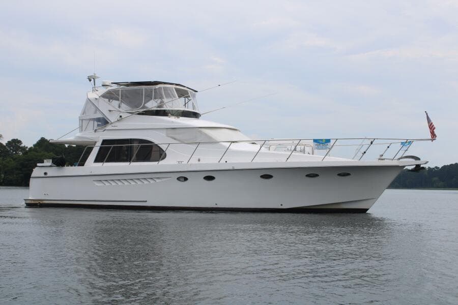 50 ft Ocean Alexander - Starboard Side View