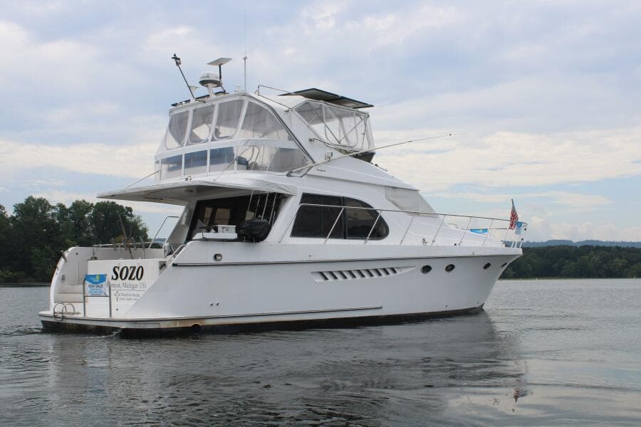 50 ft Ocean Alexander - Starboard Aft View