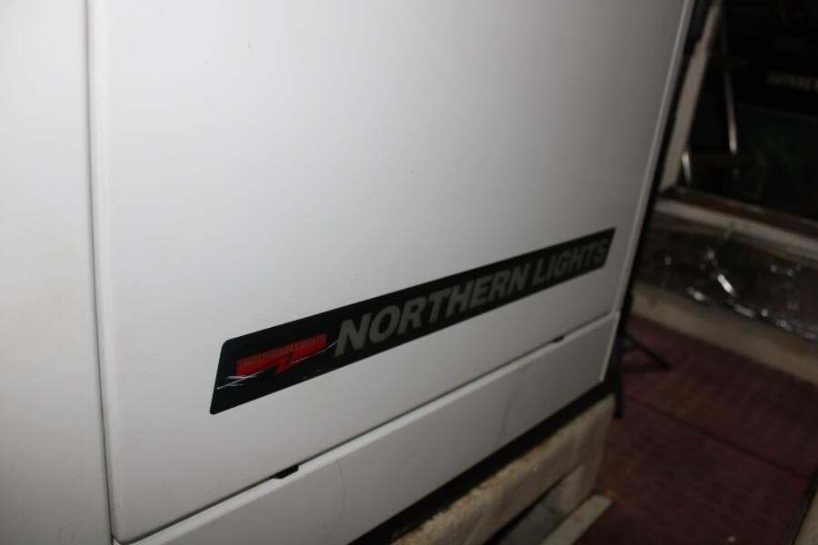 50 ft Ocean Alexander - Engine Room/Generator