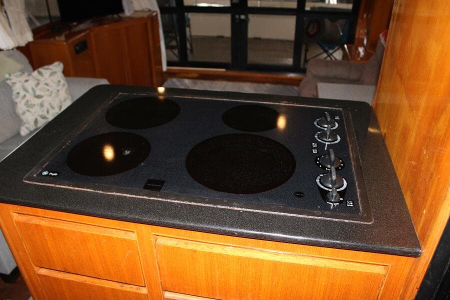 50 ft Ocean Alexander - Cooktop