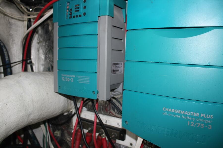 50 ft Ocean Alexander - Battery Chargers