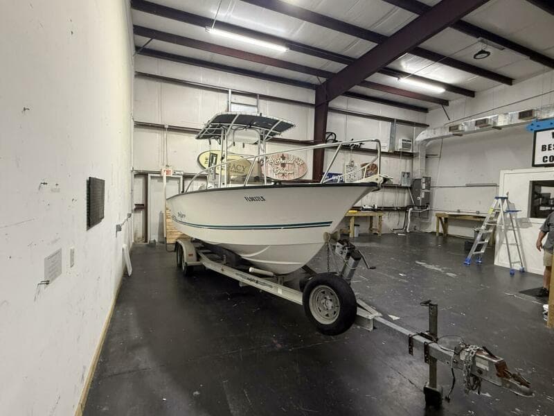 2002 Key Largo 2100 CC