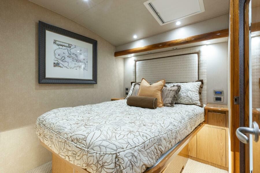 Port Aft Guest Stateroom