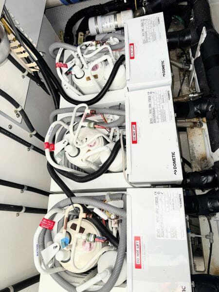 2005 Neptunus 62 Flybridge