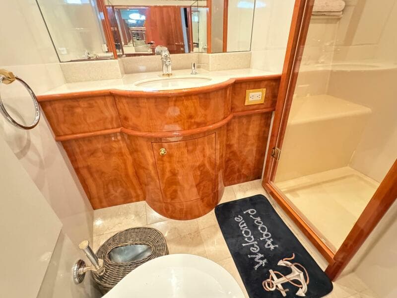 2005 Neptunus 62 Flybridge