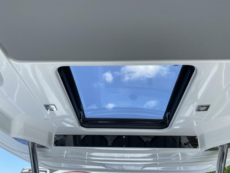 2022 Jeanneau Leader 10.5 WA Series 2