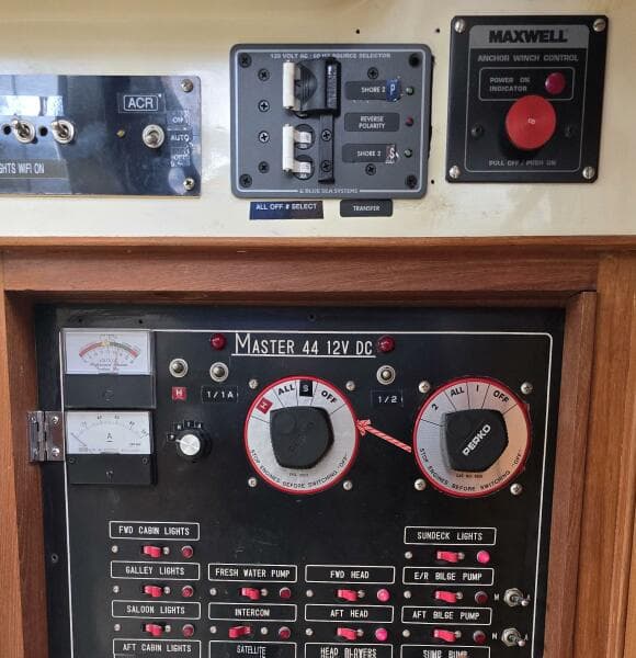 1988 Vantare 44 Aft Cabin