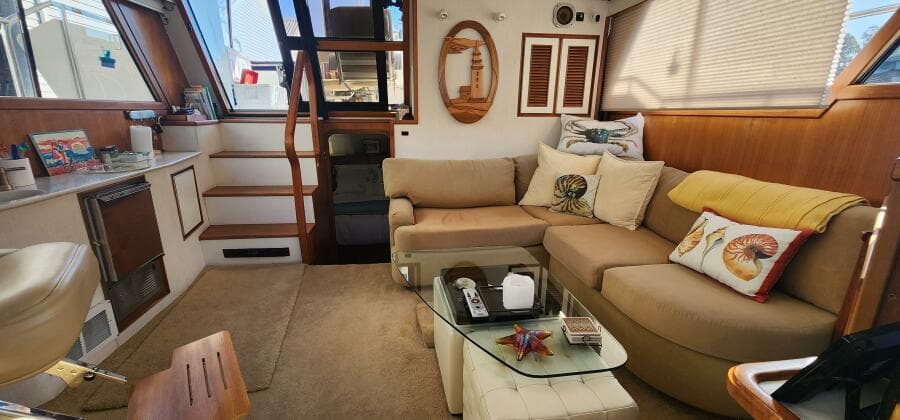 1988 Vantare 44 Aft Cabin