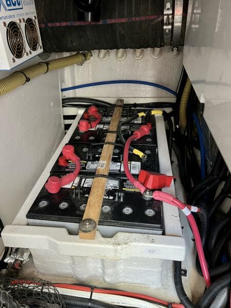 2000 Viking Princess 52 Flybridge