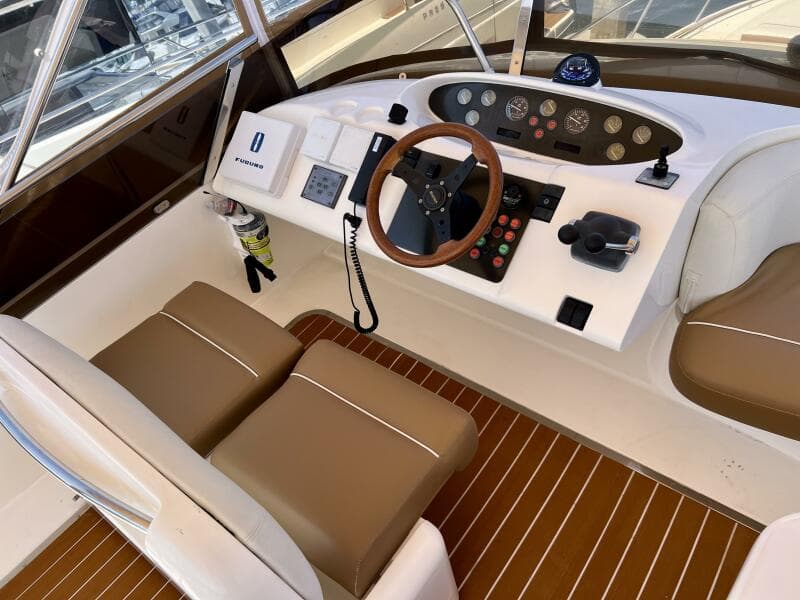 2000 Viking Princess 52 Flybridge