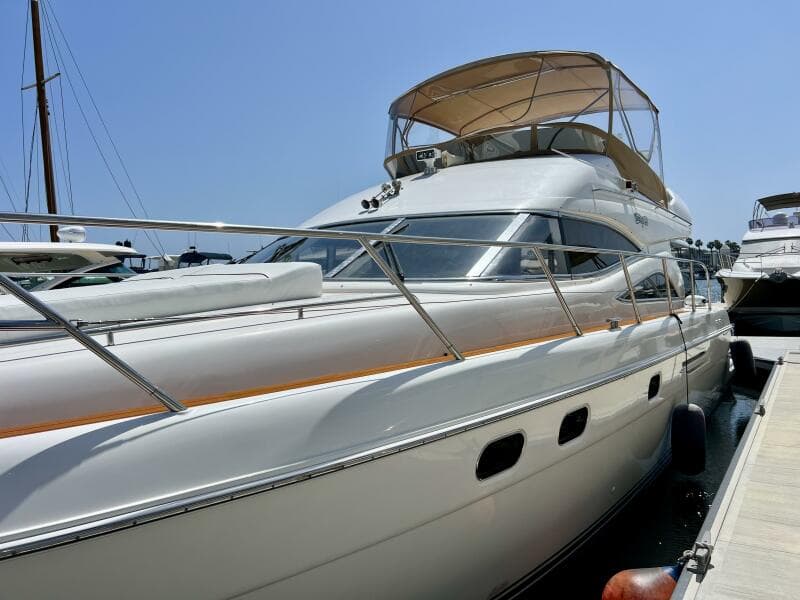2000 Viking Princess 52 Flybridge