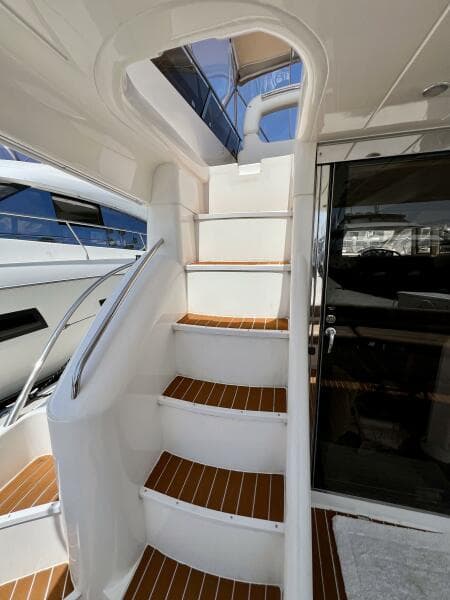 2000 Viking Princess 52 Flybridge