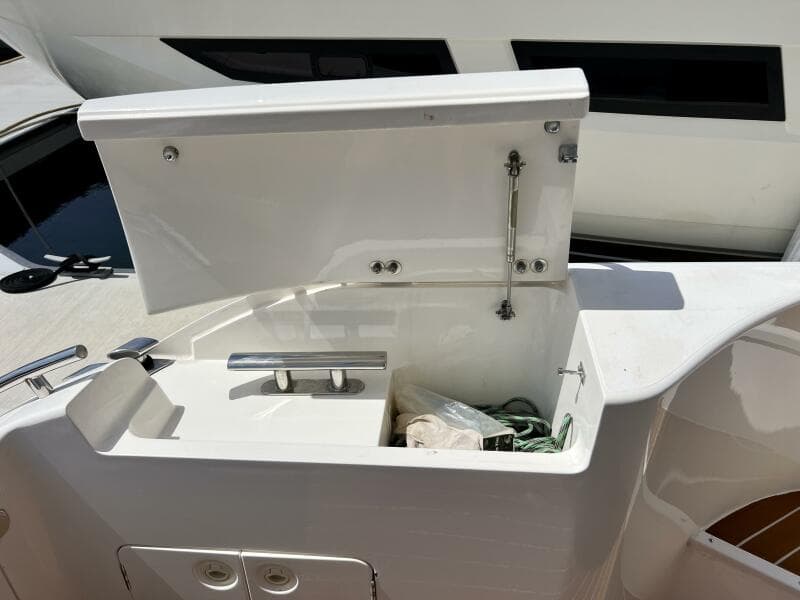 2000 Viking Princess 52 Flybridge