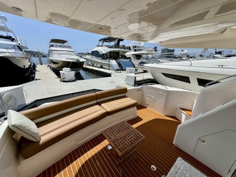 2000 Viking Princess 52 Flybridge