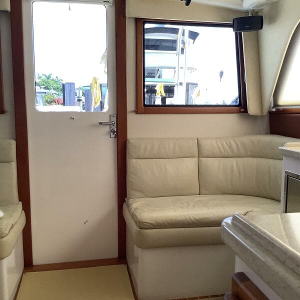 2006 Cabo 35 Flybridge Sportfish