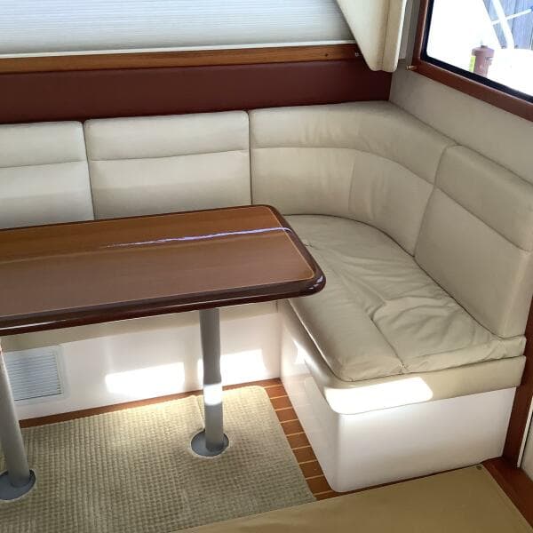 2006 Cabo 35 Flybridge Sportfish