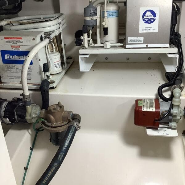 2006 Cabo 35 Flybridge Sportfish