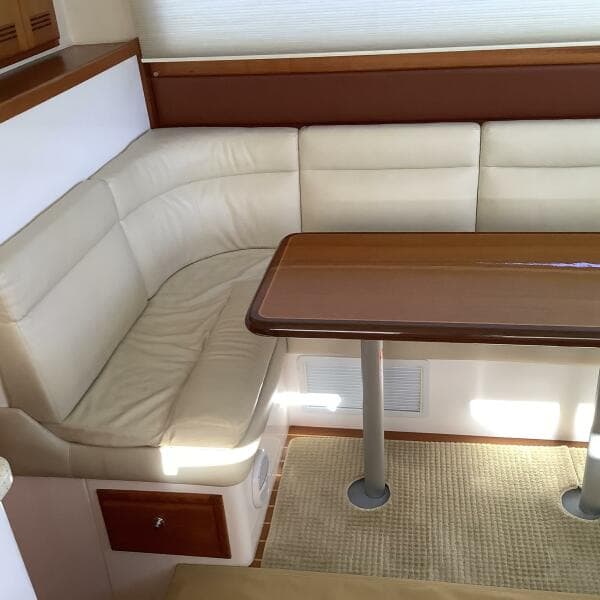 2006 Cabo 35 Flybridge Sportfish