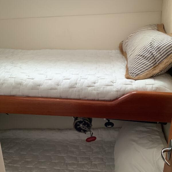 2006 Cabo 35 Flybridge Sportfish