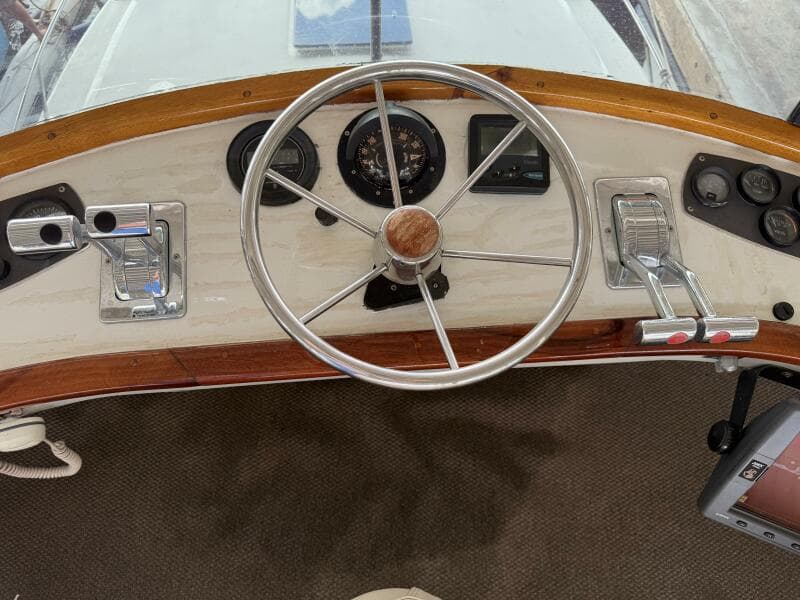 1984 Custom 38 Custom