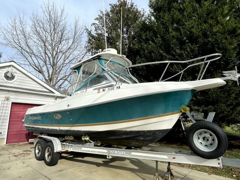 2001 Aquasport 250 Explorer