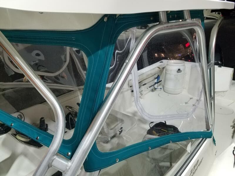 2001 Aquasport 250 Explorer