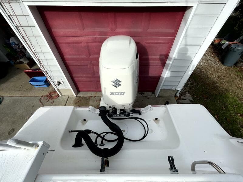 2001 Aquasport 250 Explorer